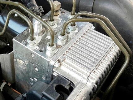 Mercedes SBC block repair